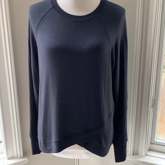 Athleta Criss Cross Sweatshirt, like new, black, size small - Picture 4 of 9